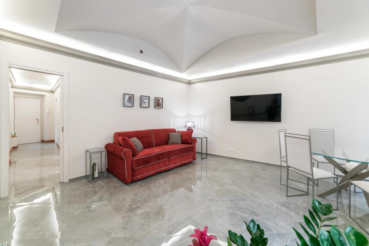 Bmga L Viapaola43 Palace Rom Exteriör bild