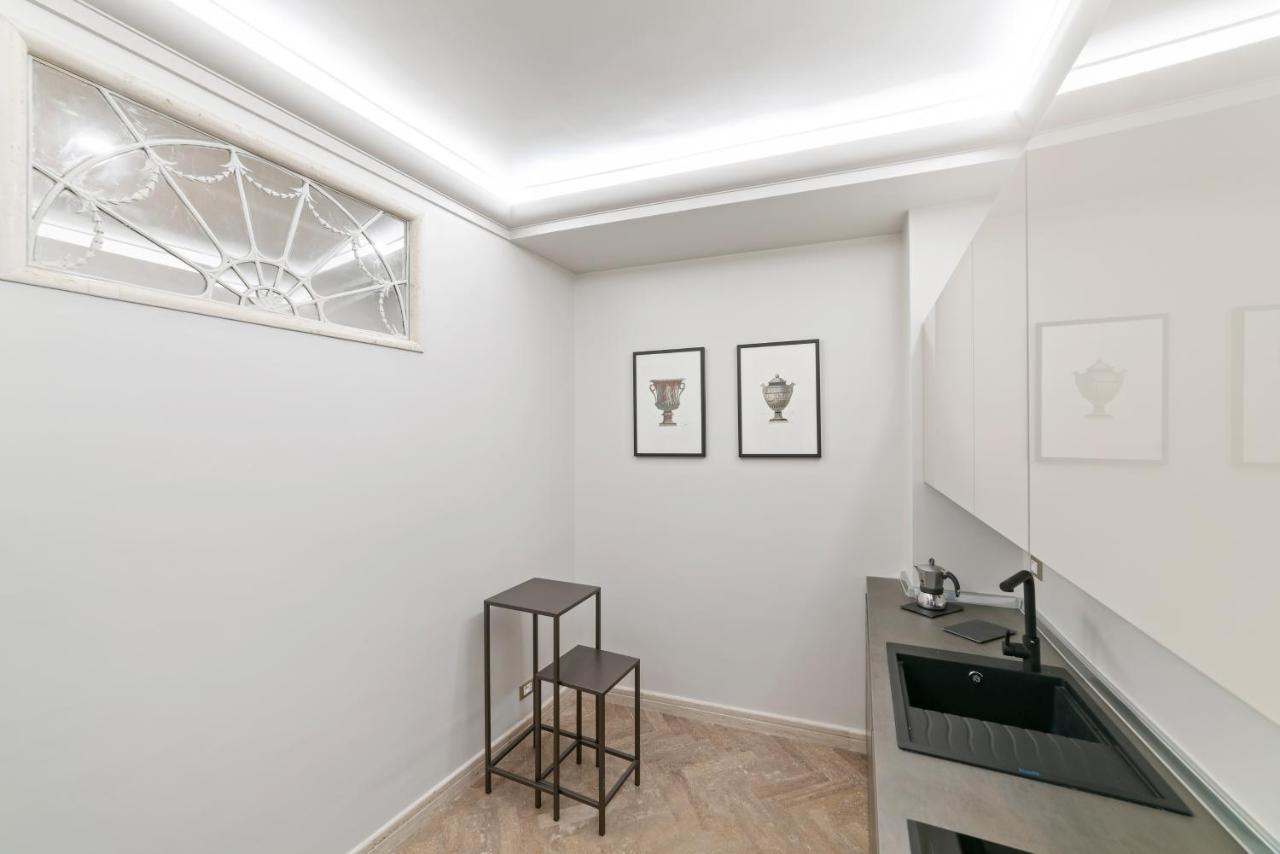 Bmga L Viapaola43 Palace Rom Exteriör bild