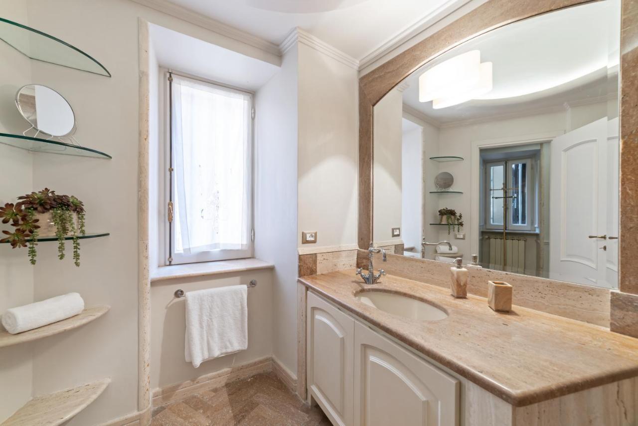Bmga L Viapaola43 Palace Rom Exteriör bild
