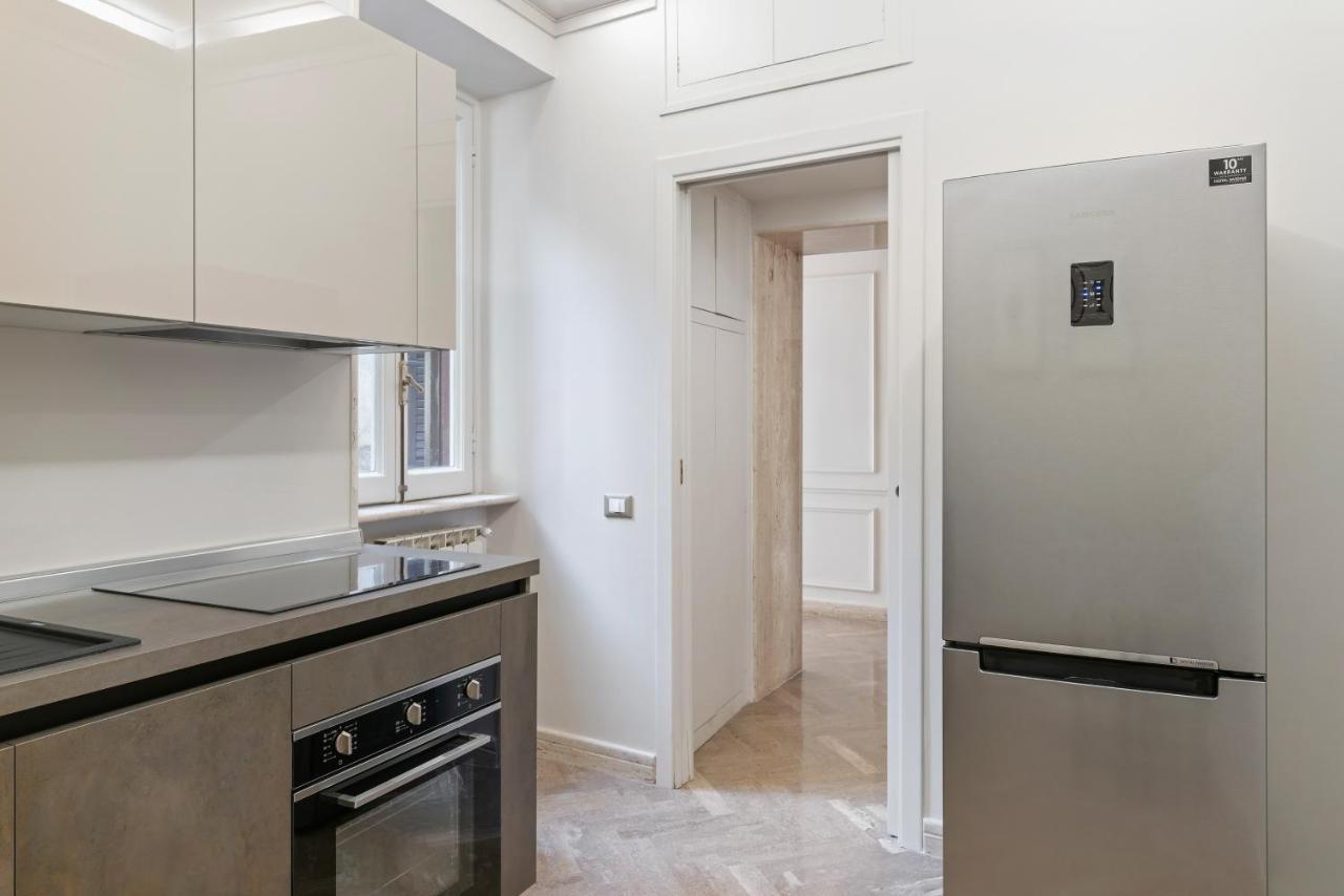 Bmga L Viapaola43 Palace Rom Exteriör bild